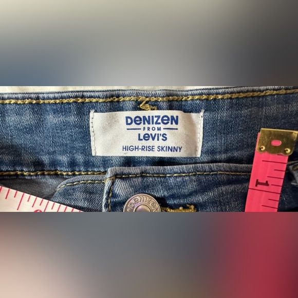 DENIZEN from Levi's - High Rise Skinny Jean - color:
Laguna - Size 14M - Picture 5 of 9